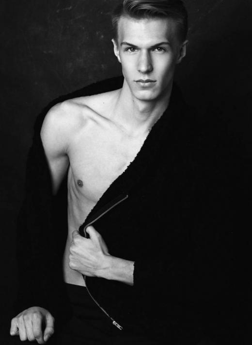 Tomas_Vision_Model, Model_Vision_China, Vision_China, Vision_China_man, Vision_China_boy, Vision_China_Model